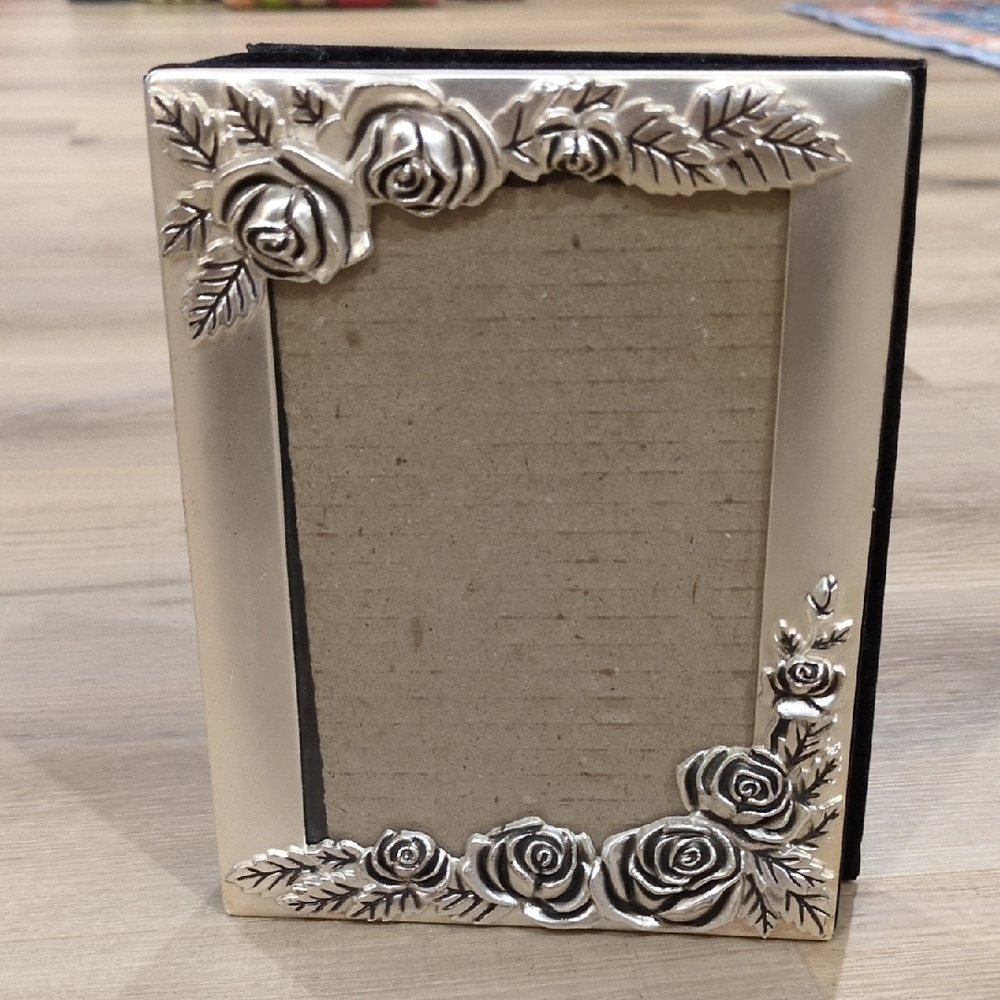 Silver Floral Photo Frame - Picture 7 of 7